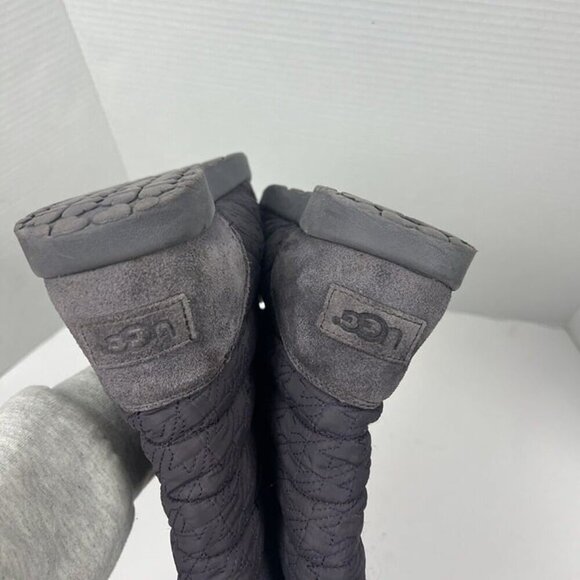 Ugg Boots Girls Sz 5 Purple Quilted Side Snap Closure Insulated Comfy Soft Cozy - Picture 8 of 10